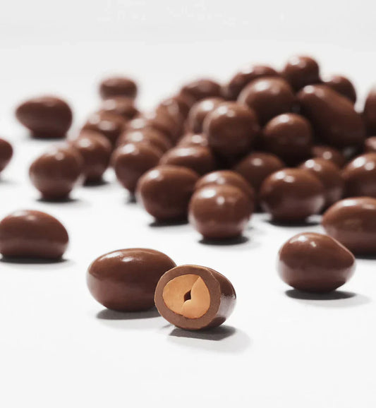 Pink Lady Milk Choc Peanuts Box 200g