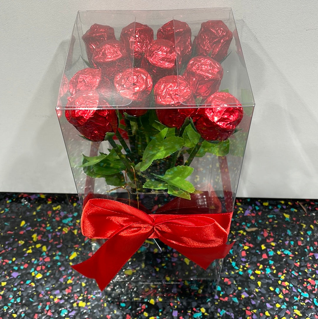 Famous Makers Stem Rose Bouquet - dozen rose 12pc