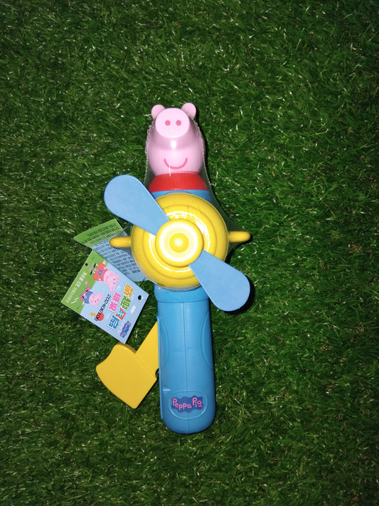 Peppa pig fan with candy