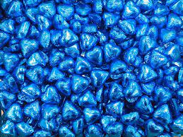 Toms Choc Hearts 1kg blue foiled in cello bag