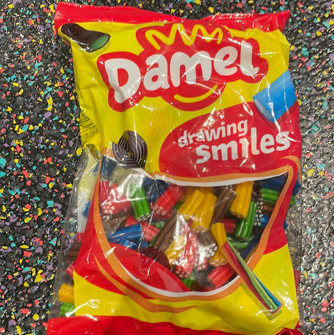 Damel Revolver Liquorice Mix 1kg – Tom's Confectionery Warehouse