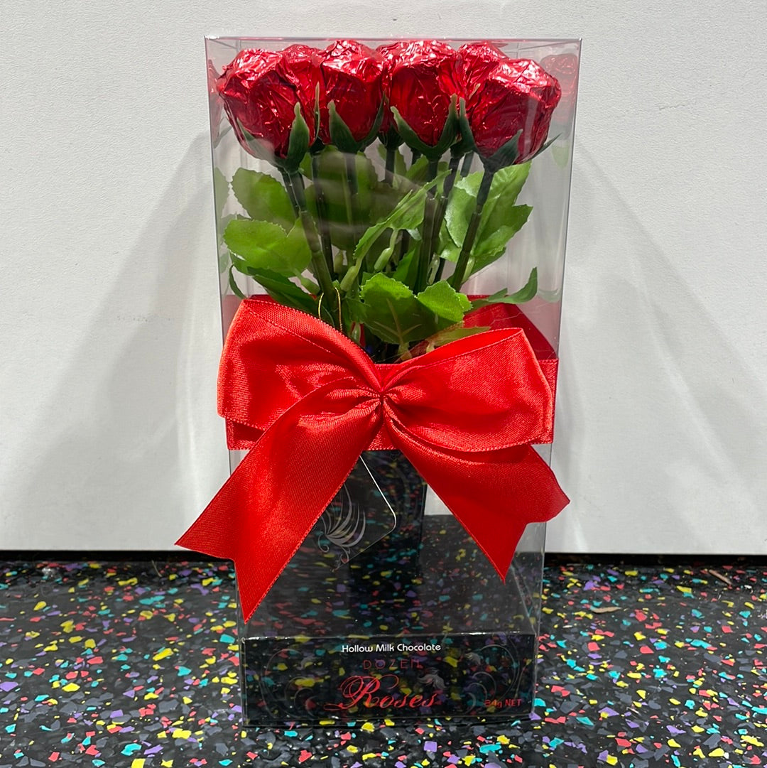 Famous Makers Stem Rose Bouquet - dozen rose 12pc